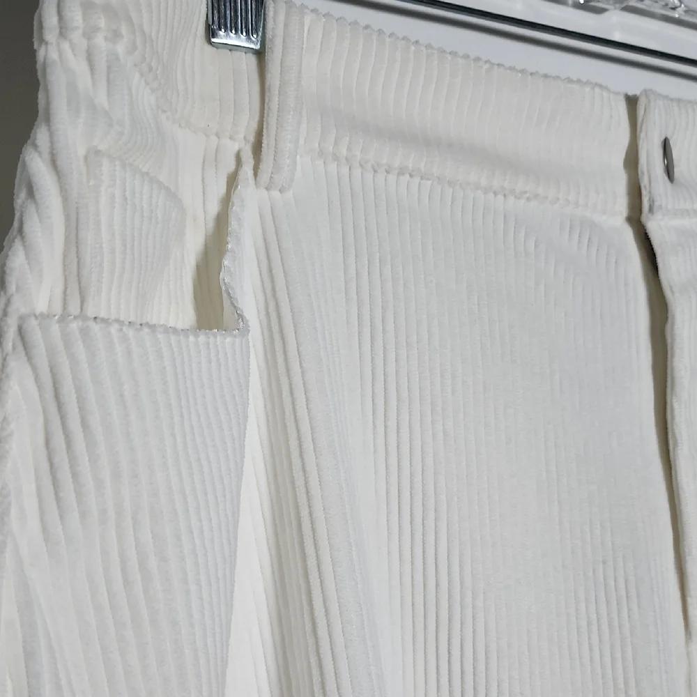 SAVANNA JANE Off White Rhinestone Fringe Ribbed Shorts - Picture 4 of 6